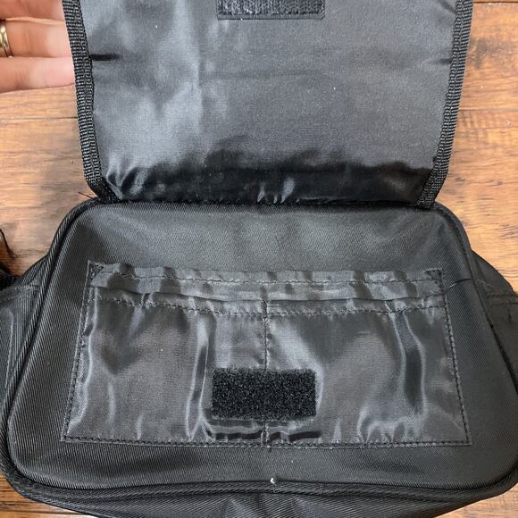 Walt Disney World Vintage Sling Bag Black Embroidered Hip Fanny Pack Mickey Ears - Picture 2 of 4